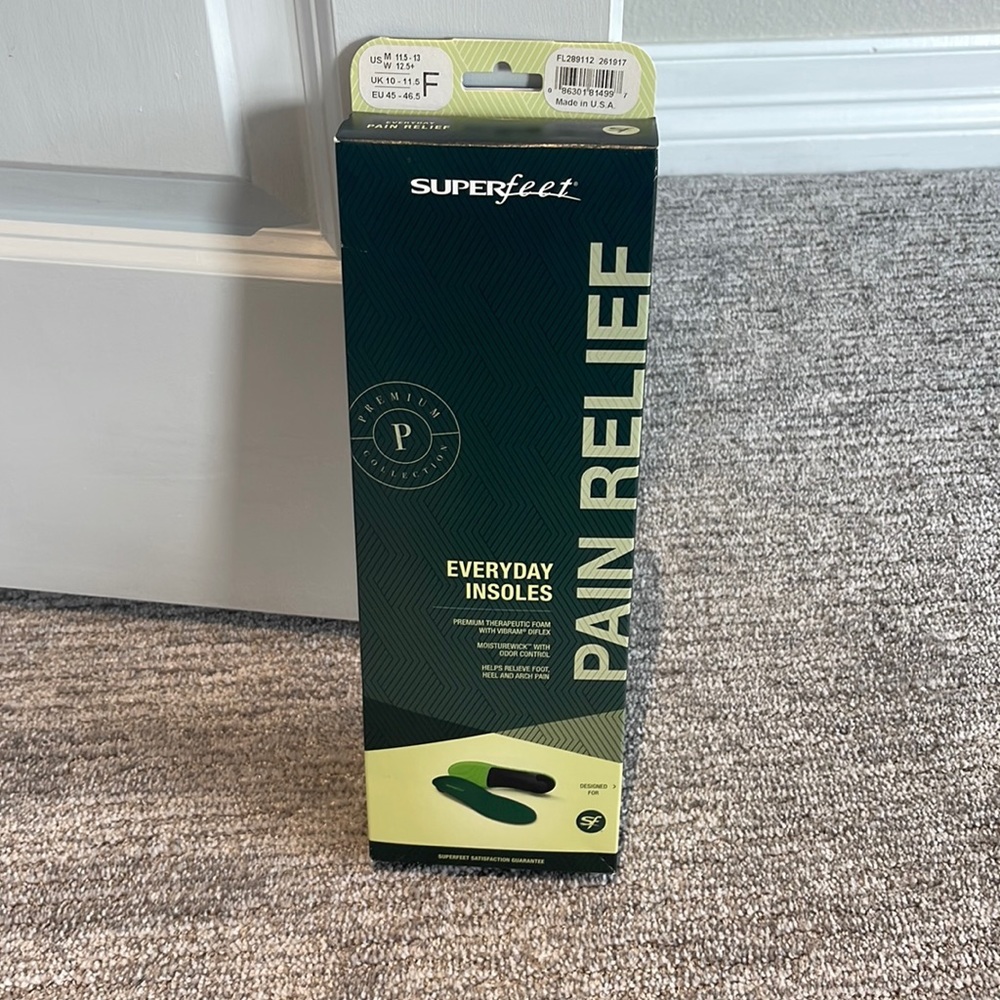 Super feet everyday insoles (brand new never worn)
